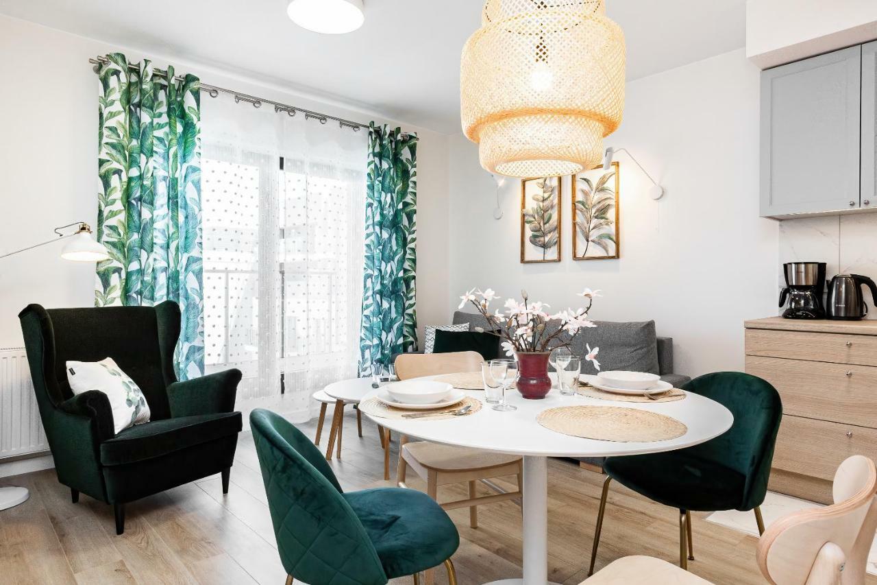 Apartment Walonska With Free Parking Wroclaw By Noclegi Renters Экстерьер фото